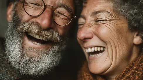 Wie Lachen Beziehungen stärken kann